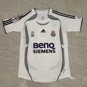 Real Madrid 06/07 Home jersey - R.Carlos #3 US SIZE MEDIUM, LARGE